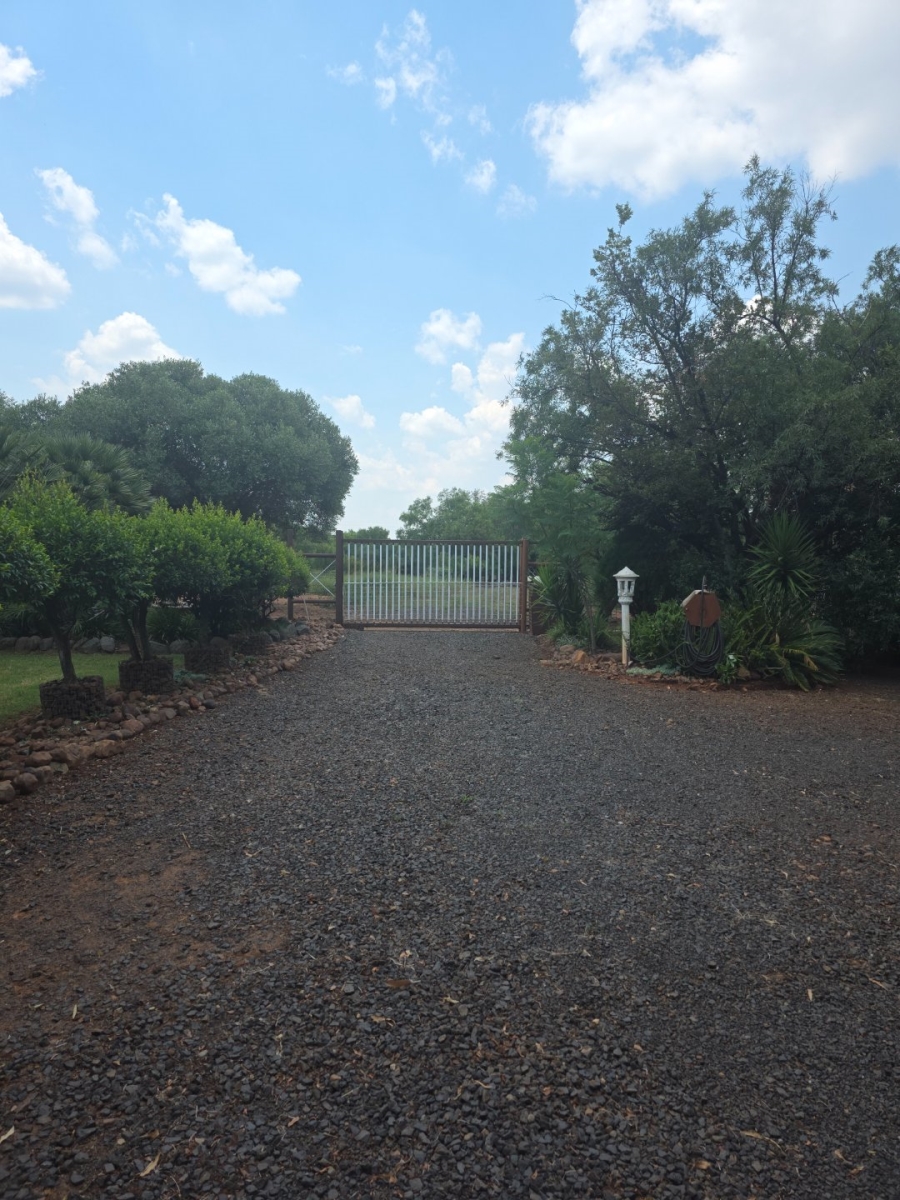 Commercial Property for Sale in Rietfontein A H North West